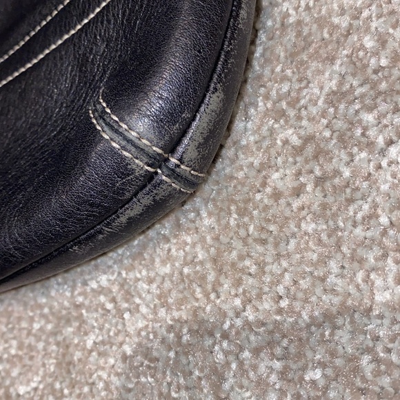 Vintage Coach 1415 Black Leather Legacy Slim‎ Tassel Purse - Picture 9 of 10